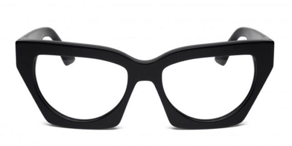 Max C1 Black