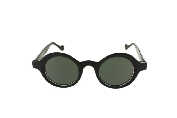 Salem C1 Shiny Black